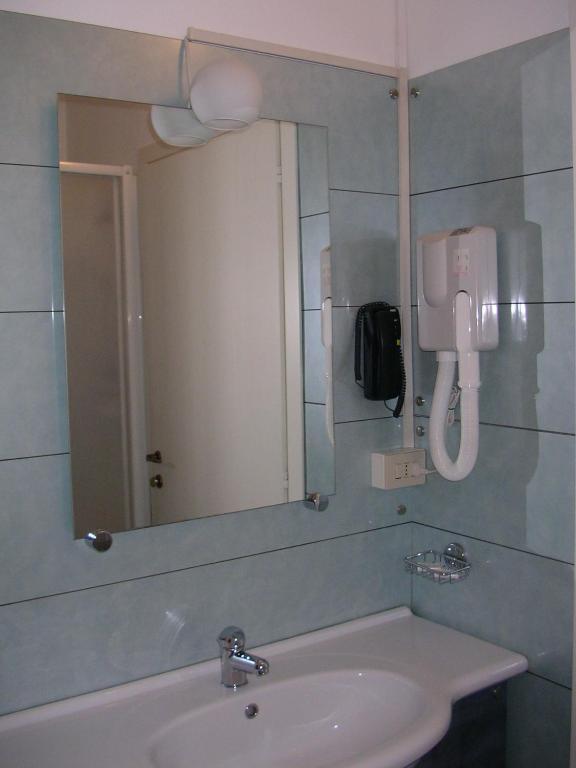 Albergo Cristallo Legnano Habitación foto